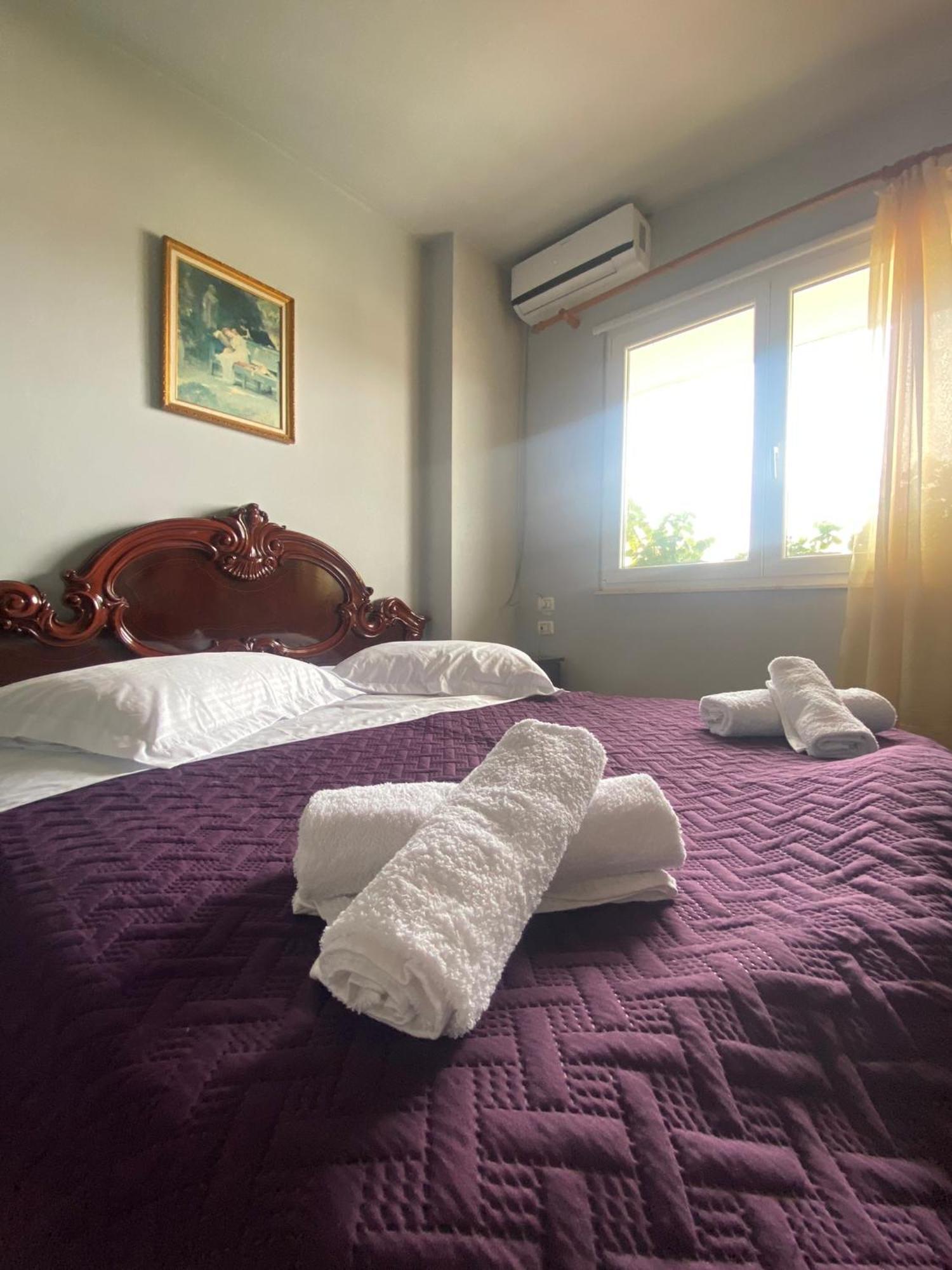 Stay The Night Shkodra Apartment City Centre المظهر الخارجي الصورة
